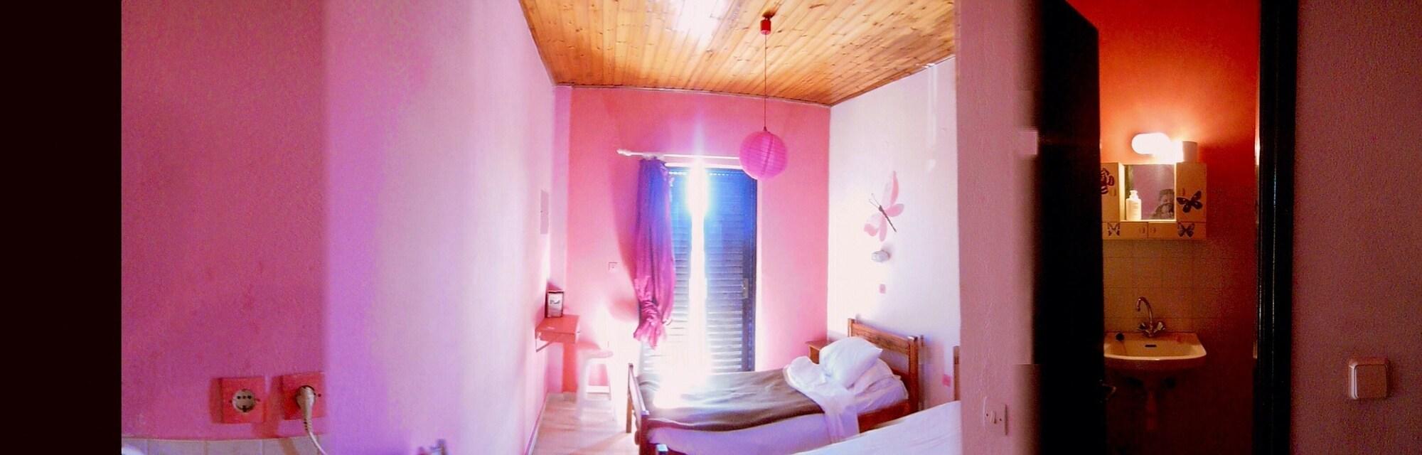 Comfy Hostel Ipsos