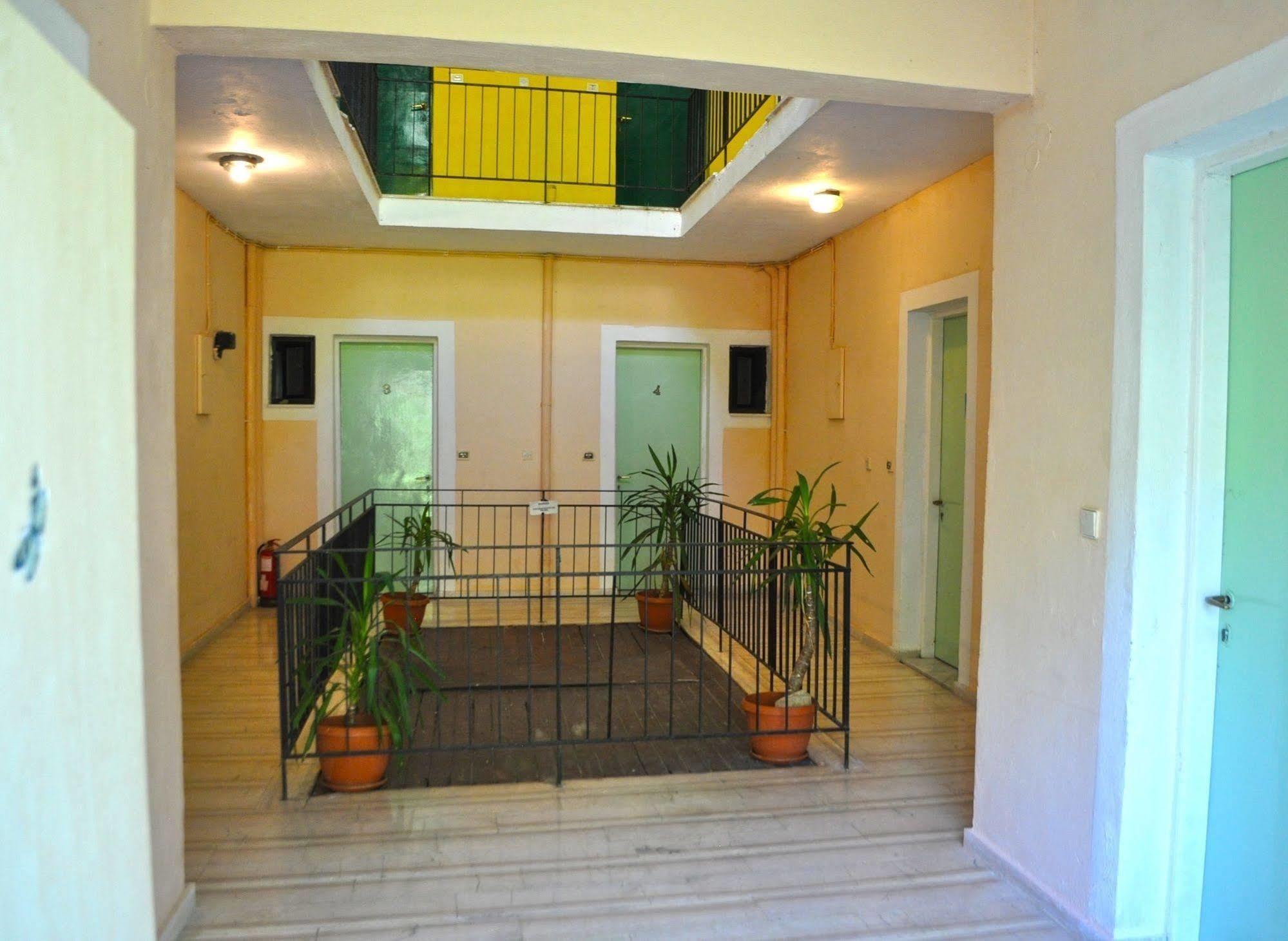 Hostel Comfy Ipsos